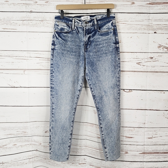 Frame | Le High Skinny Crop in Lombrad Wash - Picture 3 of 7